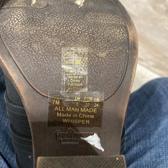 Women’s dress boots. - Picture 3 of 5